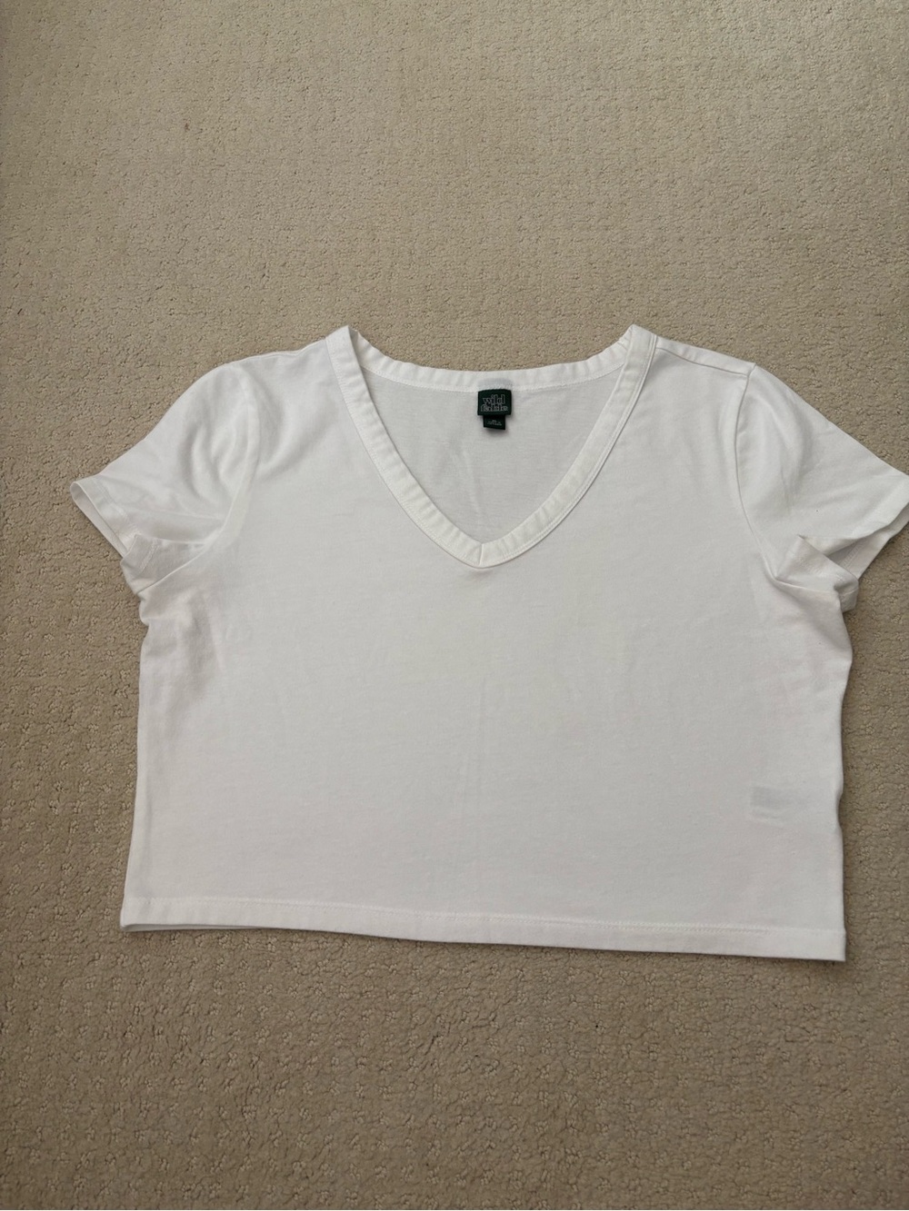 wild fable Women’s Juniors White V-Neck Crop Top Short Sleeve Size XL